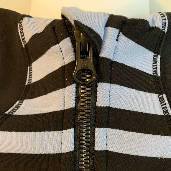Lululemon Full Zip Jacket - Picture 3 of 5